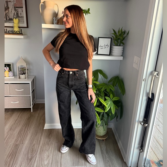 Zara Denim - ZARA Black High Rise Wide Leg Jeans | Raw Hem | Size 2 🖤